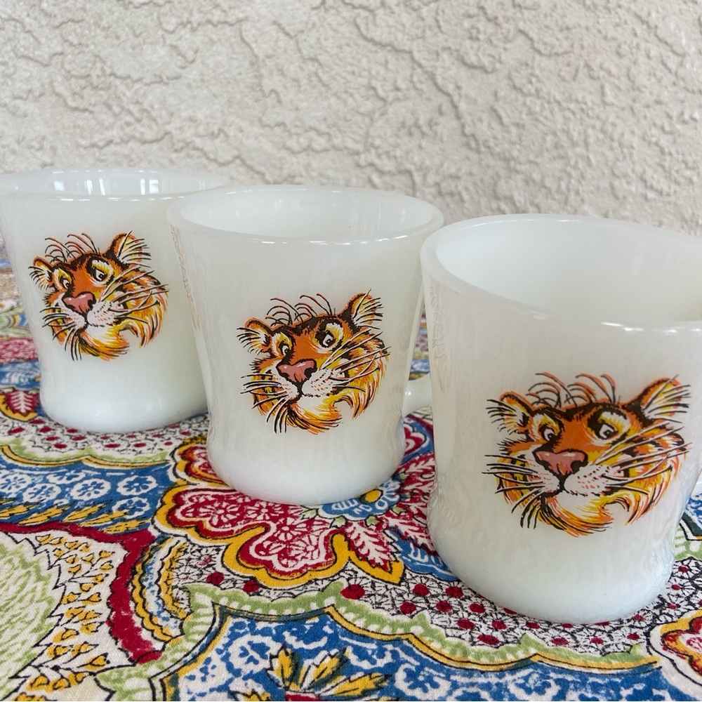 Anchor Hocking Fire King Vintage Milk Glass Esso (Exxon) Promo Cups - Set of 3